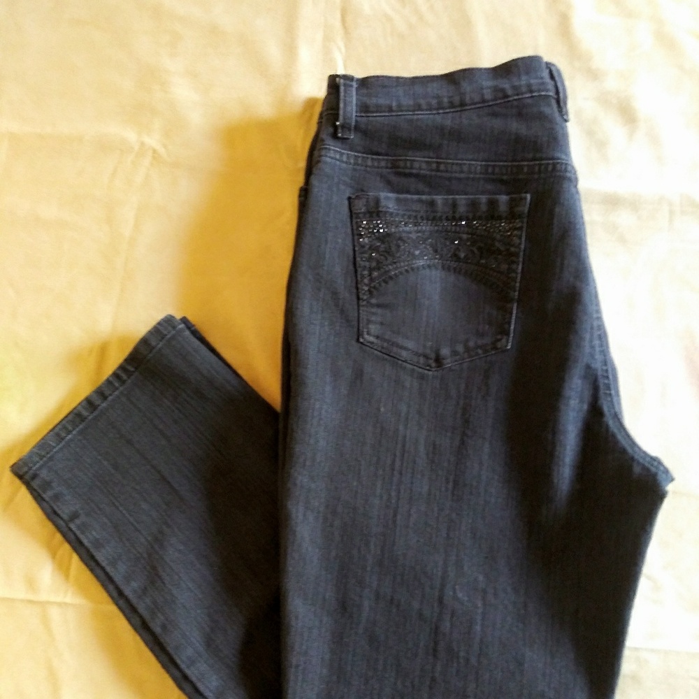 Gloria Vanderbilt Black Jean Pants
